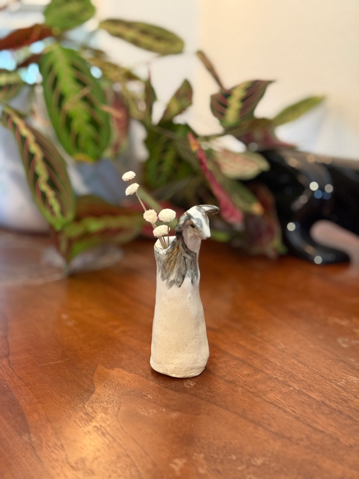 Smol goat vase