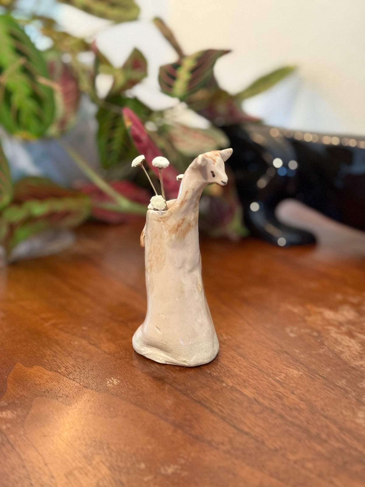 Smol goat vase 2